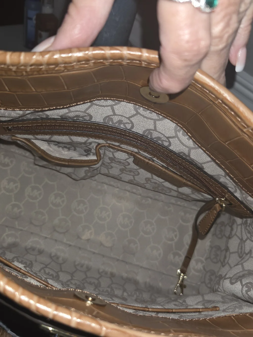 Michael Kors Tan Croc-Accent Canvas Tote Bag Perfect For A Laptop. - Picture 11 of 15